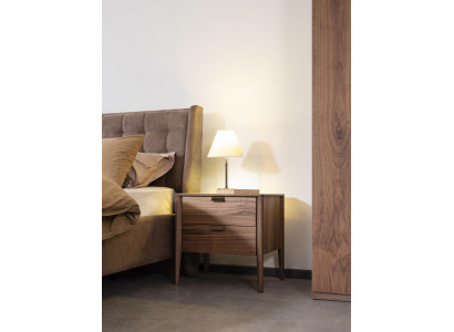 Conjunto de muebles de hotel, consolas, 2 mesitas de noche, mesa auxiliar para dormitorio.