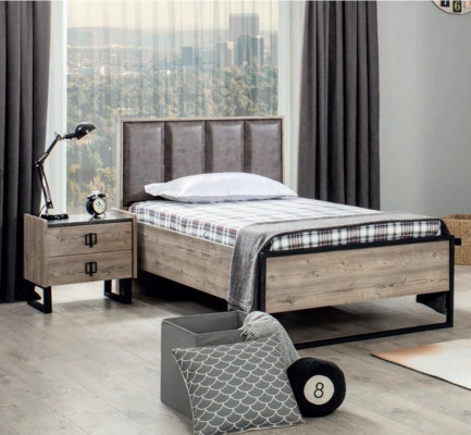 Diseño de loft: cama de dormitorio de madera con cabecero acolchado, nueva estructura de cama.