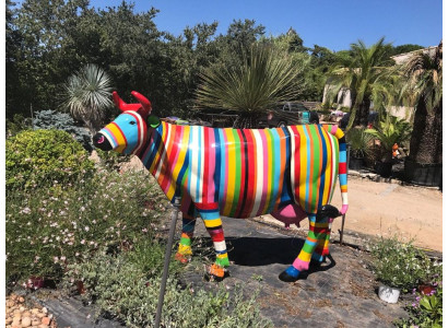 Diseñador Figura Moderna Abstracta de Vaca de Lujo de Plástico de Arte para Decoración de Jardín Esculturas
