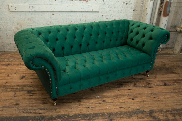 Sofá Chesterfield clásico de 3 plazas en diseño de terciopelo y cuero verde, nuevo.