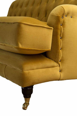Sofá Chesterfield de 3 plazas tapizado en tela de tela. Sofás elegantes.