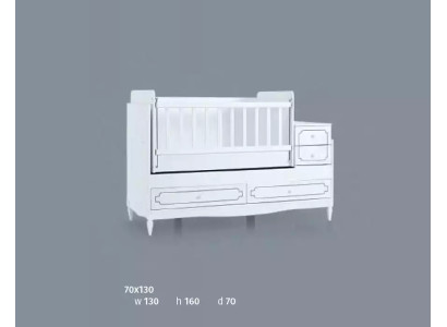 Cama infantil para bebé con estantes de madera blanca.