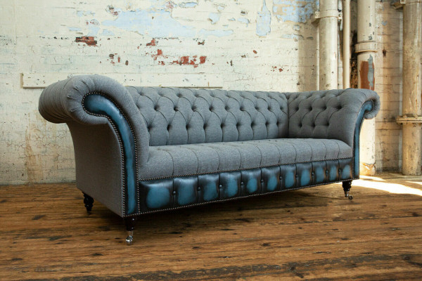 Sofás Chesterfield grises de diseñador, sillones acolchados en textil, muebles de relax.