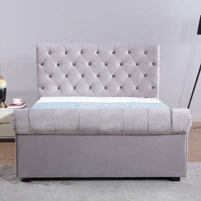 Clásica cama de tela de terciopelo doble con cabecero acolchado para hoteles de 180x200 cm.