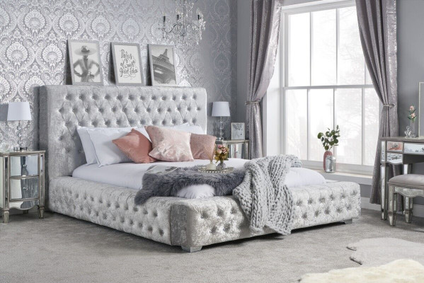 Cama Chesterfield gris con cabecero alto cama doble de diseño