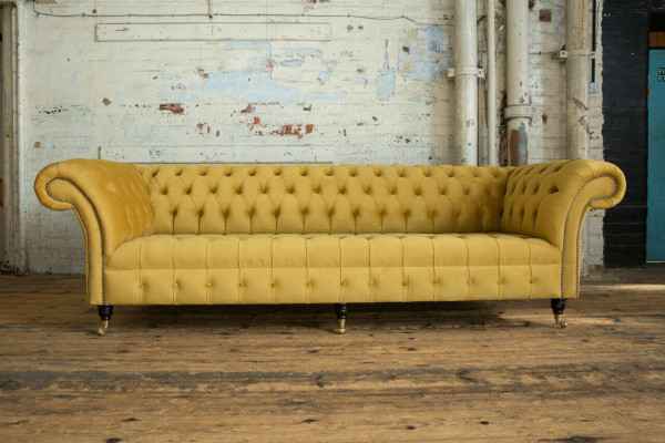 Sofá Sofá Tapizado Chesterfield Textil Sofás Diseño Lujo Sofás de tela de 4 plazas Amarillo.