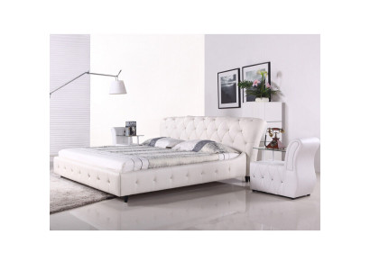 Cama Chesterfield blanca acolchada de diseñador para dormitorio, mueble textil.