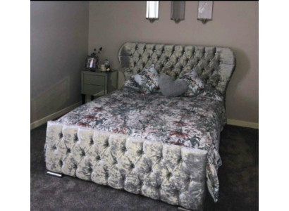 Diseño Chesterfield Cama de Terciopelo de Lujo Textil Dormitorio Doble 200x200cm