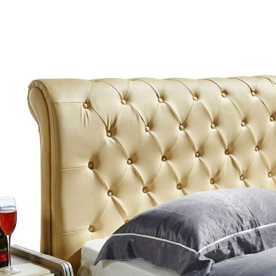 Diseño de cama Chesterfield beige para dormitorio Inglés con textil tapizado.