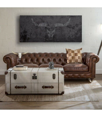 Sofá Chesterfield de cuero inglés Marrón de tres plazas con ruedas.