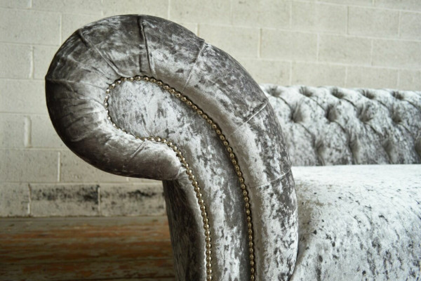 Plata Chesterfield sofá de tela de cuero acolchado grande cojín nuevo 265cm