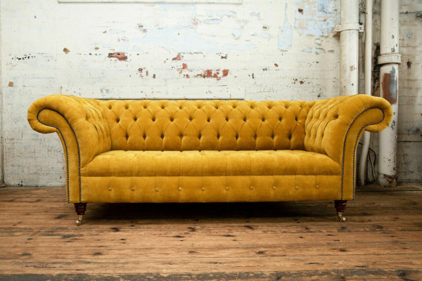 Diseñador Chesterfield amarillo de 3 plazas de lujo.