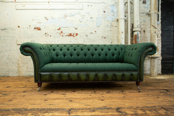 Sofá Chesterfield verde de diseñador de lujo de 3 plazas para sala de estar.