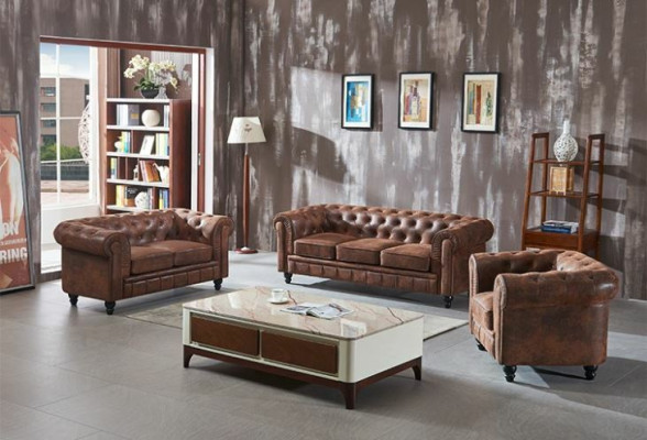 Sofá de diseño Chesterfield de lujo marrón de 3 plazas para la sala de estar.
