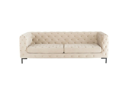 Sofá de lujo beige Chesterfield de tres plazas de diseñador para salón.