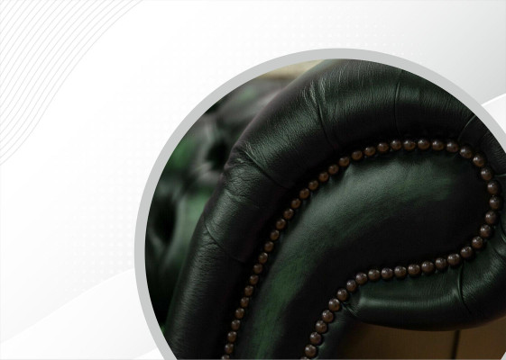 Sofá de tres plazas Chesterfield nuevo Sofás antiguos tapizados en verde nuevos.