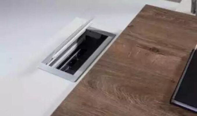 Escritorio de diseñador, muebles de oficina exclusivos, mesa, gran escritorio de jefe.