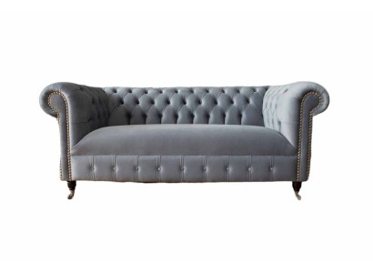 Sofá Chesterfield gris de tres plazas de tela de terciopelo de 230 cm.