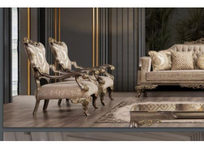 Un lujoso, clásico sillón barroco en beige y dorado de Chesterfield.