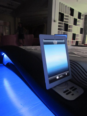 Diseño de cama de lujo Camas digitales USB Muebles de dormitorio de cuero Doble