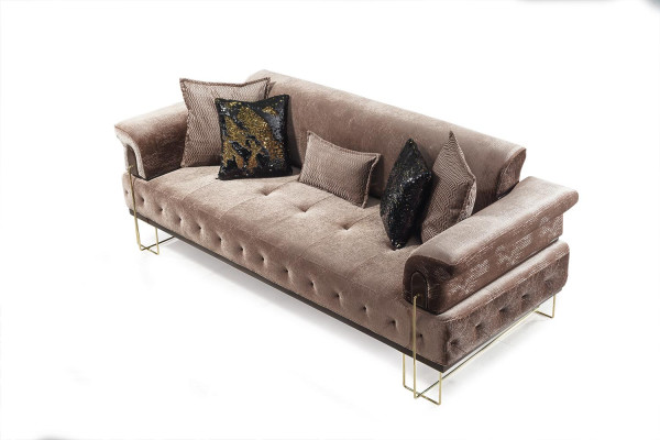 Sofá marrón Chesterfield de 3+1 plazas para sala de estar.