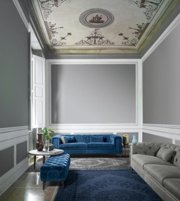 Sofá de 3 plazas azul de lujo en tela de diseño italiano para sala de estar.