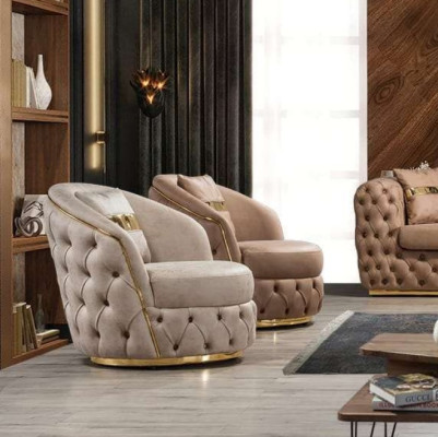 Un sillón lujoso y moderno en un tono beige claro de Chesterfield