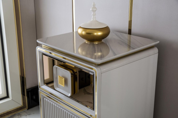 Cómoda blanca hermosa armario de metal diseño moderno lujo dormitorio nuevo.