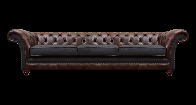 Sofás tapizados de lujo Chesterfield de tres plazas en marrón-gris para la sala de estar.
