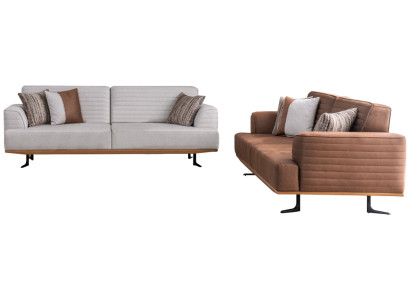 Moderno juego de sofás de tres plazas en color marrón y gris para sala de estar.