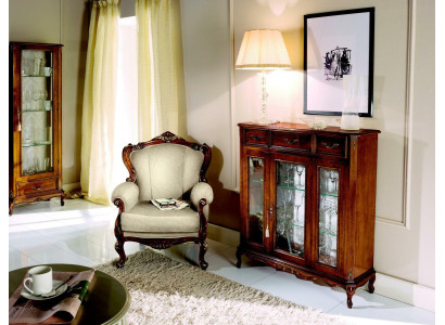 Muebles estilo barroco, comoda de madera, armario, vitrina, muebles de lujo, sillón.
