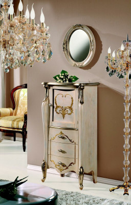 Elegante cómoda armario Muebles italianos Estilo barroco Sala de estar