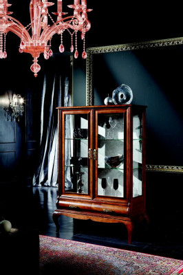 Muebles clásicos de madera marrón Vitrina Elegante armario vitrina Muebles italianos