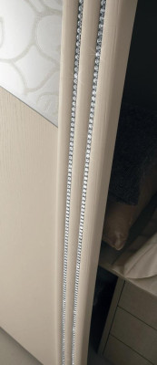 Armario de dormitorio con puertas correderas de madera nuevo espejo.