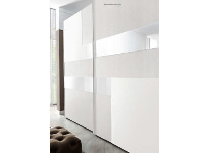 Armario con puertas correderas de madera, armario para ropa de dormitorio.