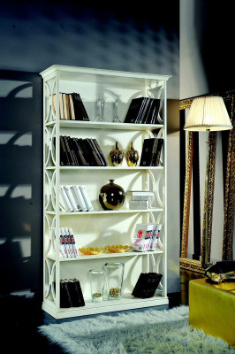 Diseño de estanterías de lujo para libros en estilo clásico italiano en blanco con mueble de madera.