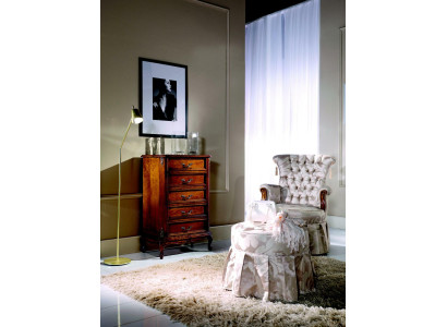 Diseño de muebles de estilo barroco, cómoda, armario de madera marrón. Muebles italianos nuevos.