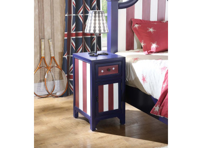 Diseño de la consola de mesa de noche de lujo original para el dormitorio.