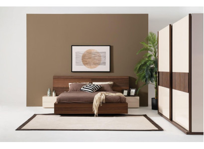 Elegante cama moderna con dos mesitas de noche de madera natural