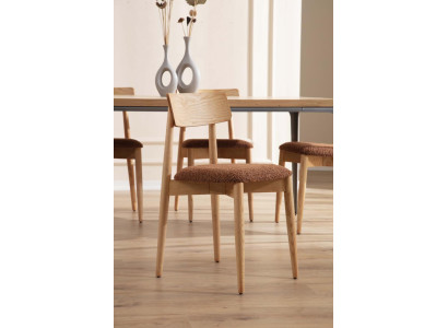 Silla de comedor de lujo. Silla de madera clásica. Sillas estilo italiano.