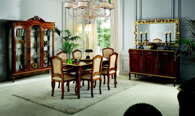 Mesa de comedor, 6 sillas, vitrina, cómoda, espejo. Conjunto completo de comedor de 10 piezas.
