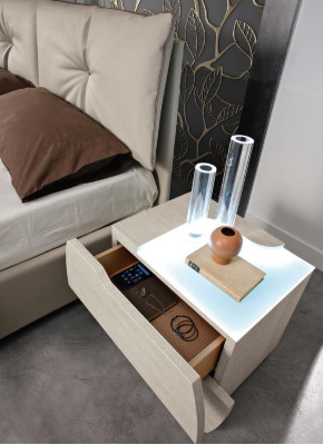 Conjunto de lujo de 6 piezas para dormitorio: cama, mesita de noche, cómoda, espejo, armario. Nuevo.