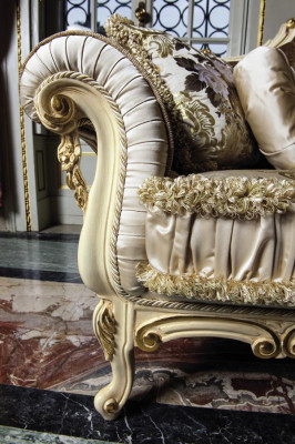 Sofá italiano de 3 plazas, sofá de terciopelo Winchester 230 cm marrón muebles nuevos.