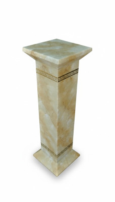 Columna Medusa: Columnas romanas de mármol para una decoración elegante.