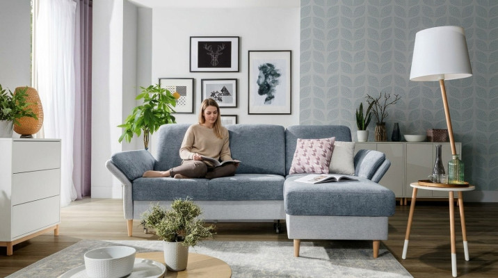 Sofá de esquina elegante y con estilo en un diseño moderno a un precio asequible