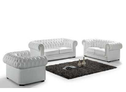 Conjunto de sofá clásico Chesterfield para la sala de estar.