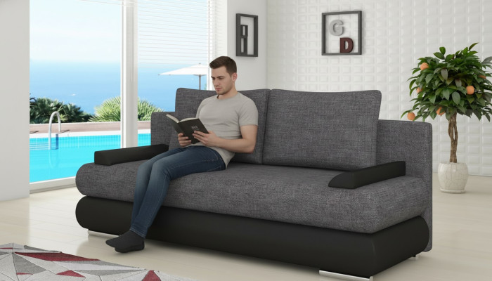 Sofá cama de diseño de tres plazas en tela para la sala de estar.