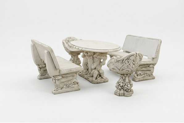 Diseño de jardín de banco en estilo antiguo de piedra para muebles de terraza en el exterior.