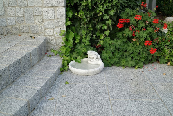 Bebedero de pájaros Escultura Diseño Figura Estatua Decoración Jardín Figuras Estatuas