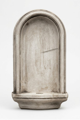 Bebedero para pájaros, bebedero de pájaros, figura de bebederos de aves, escultura de figuras, esculturas.
